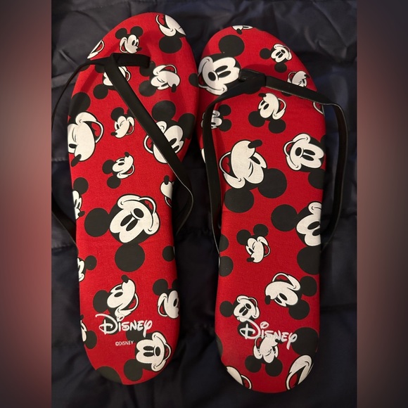 torrid Shoes - Mickey Mouse Flip Flop Sandals💫✨